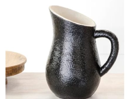 11  Black Pitcher Online