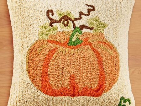 Chandler 4 Corners 18  Hooked Pillow, Perfect Pumpkin Online Sale